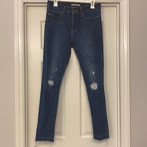 Women’s Levi’s 311 Shaping Skinny Distressed Jeans - Size 29 Regular Inseam.